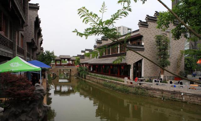 去旅游景区非要刻字留名是什么心态?- 有问必答平台